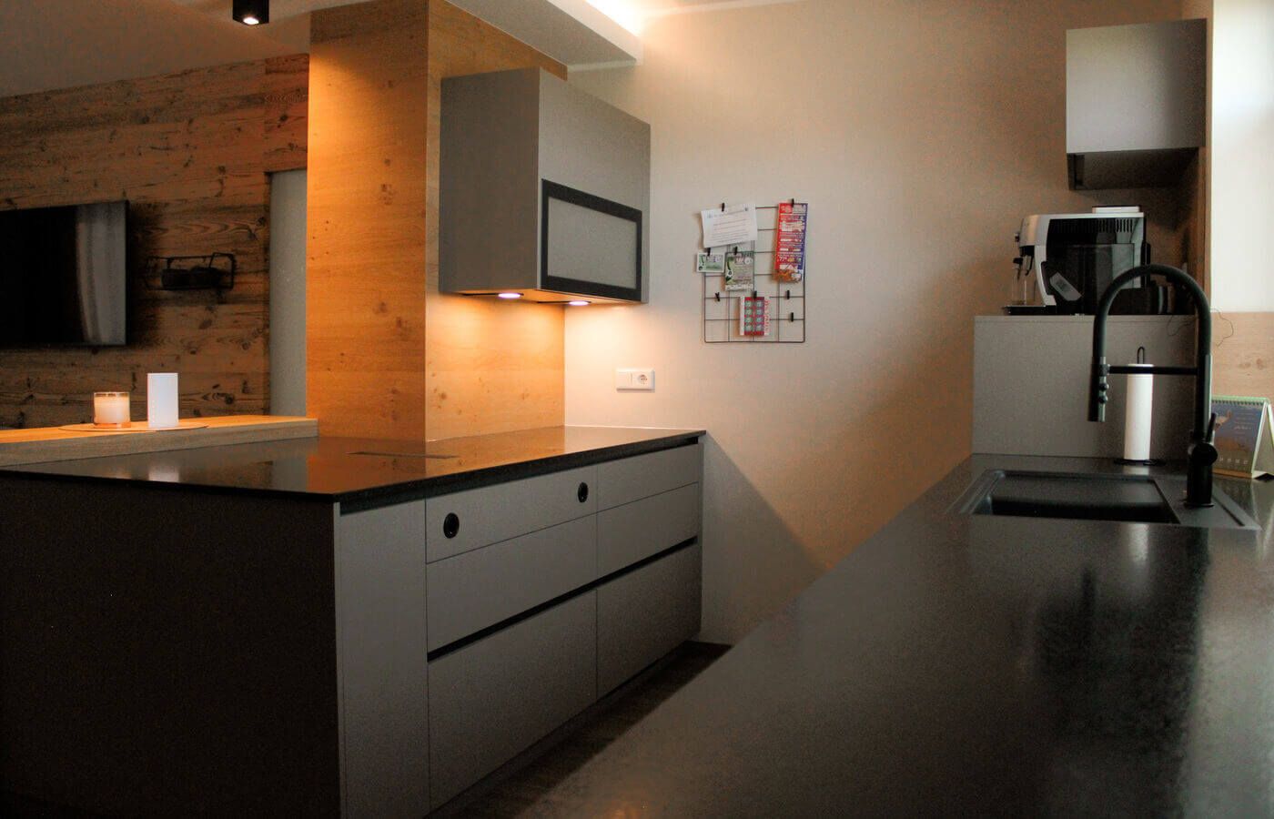 Projekte 8 Graue Küche