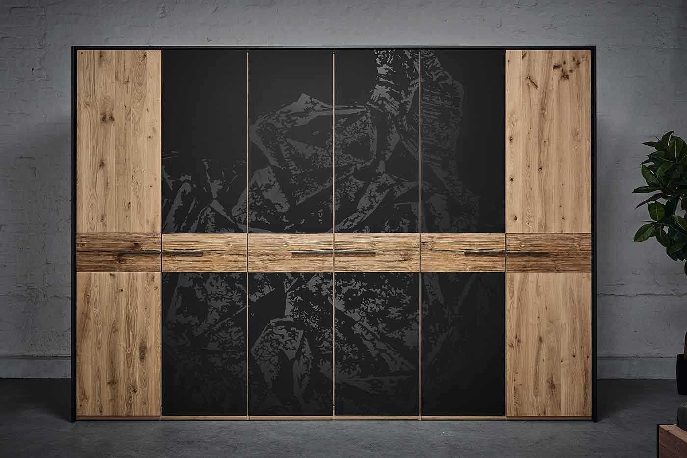 Bildergalerie Kleiderschrank Thiele Meyer Schrank mit Holztüren und Türen mit schwarzer Musterung